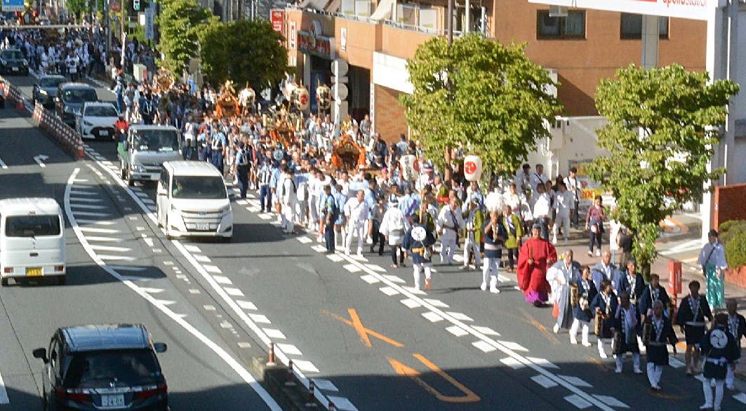 連合渡御スタート